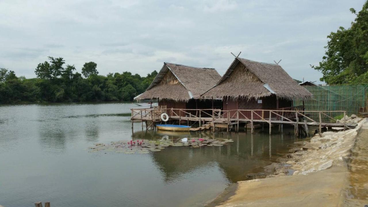 Bamboo House Resort Kanchanaburi City Exteriör bild